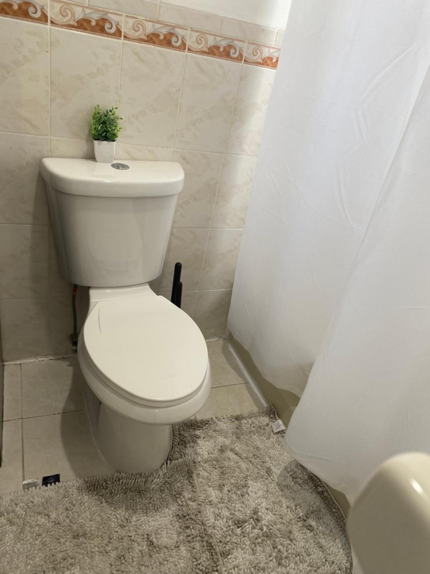 Haus Serenity New York Luaran gambar