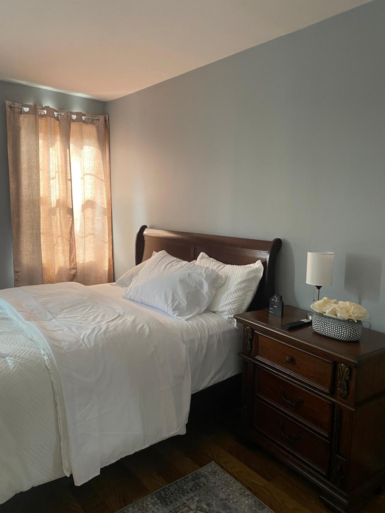 Haus Serenity New York Luaran gambar