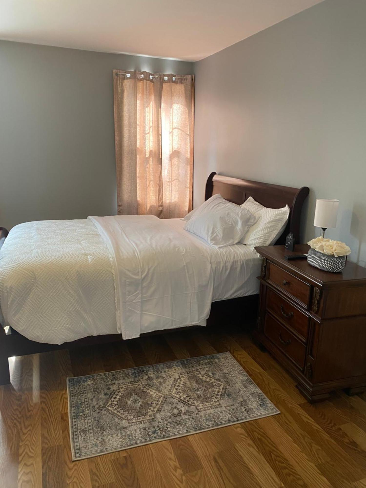 Haus Serenity New York Luaran gambar