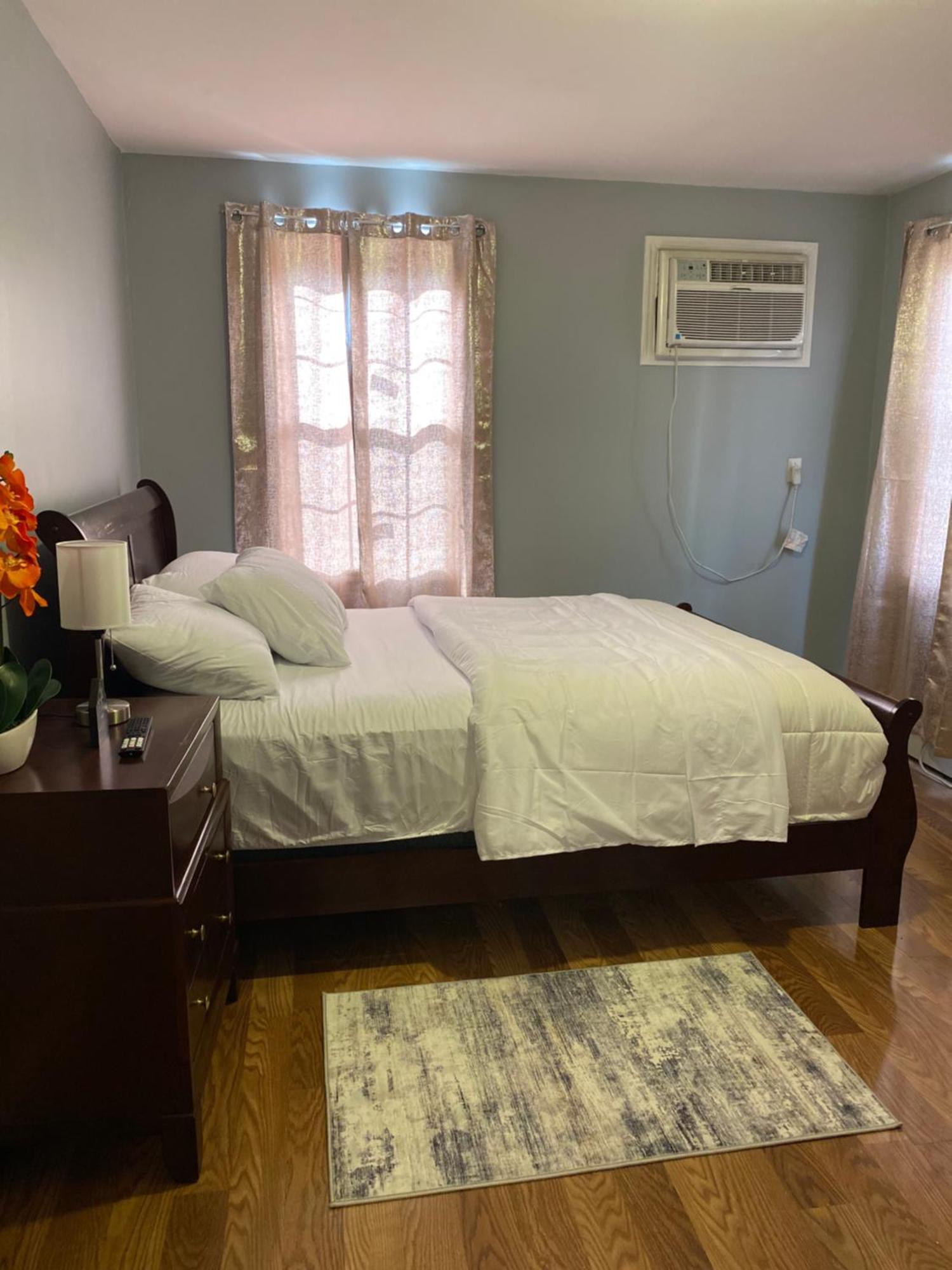 Haus Serenity New York Luaran gambar